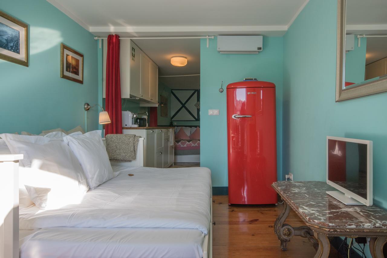 Charming Apartments In The Heart Of Lisbon Exterior photo