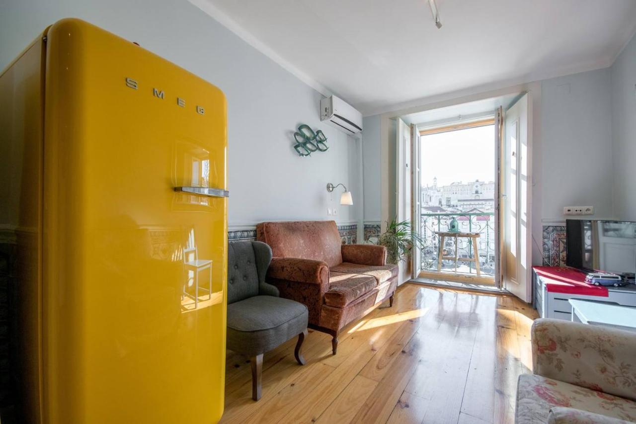 Charming Apartments In The Heart Of Lisbon Exterior photo